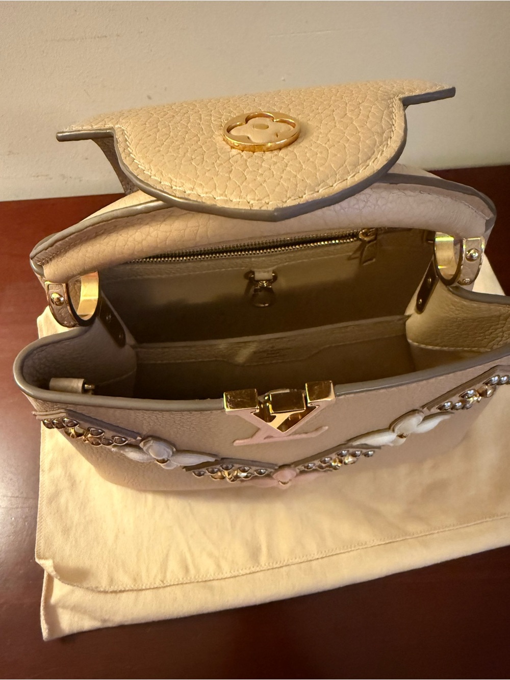Louis Vuitton Beige Capucines Mini Satchel with Floral Stud Details - Picture 7 of 11